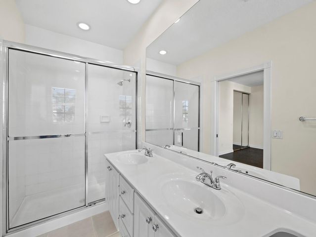 7811 BERGAMO AVENUE, Sarasota, FL 34238