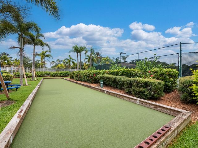 7811 BERGAMO AVENUE, Sarasota, FL 34238