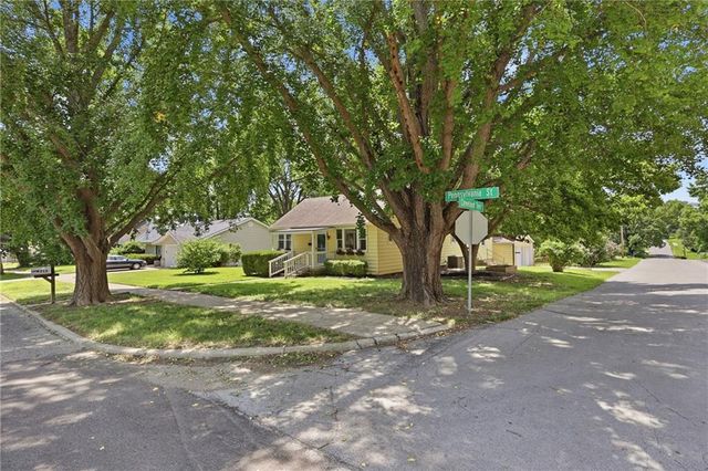 713 Pennsylvania Street, Leavenworth, KS 66048