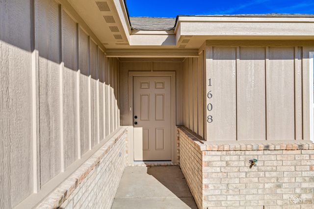 1608 N Oakes Street, San Angelo, TX 76903
