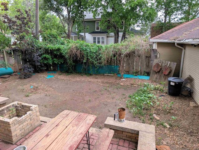205 N College Ave, Salina, KS 67401