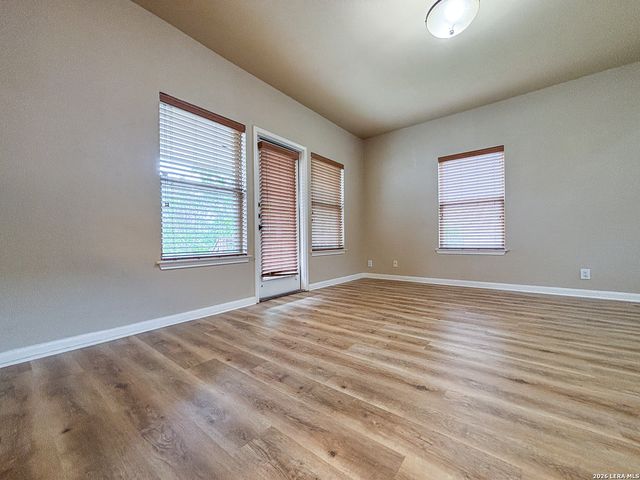 1908 Tanger, New Braunfels, TX 78130
