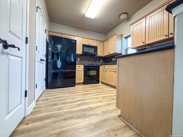 1908 Tanger, New Braunfels, TX 78130