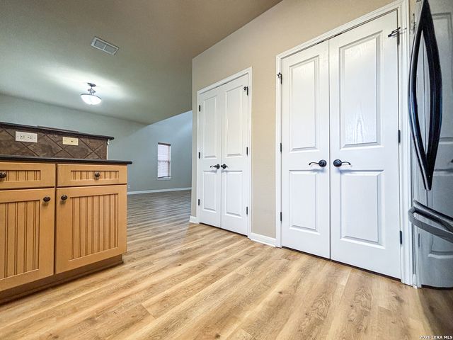 1908 Tanger, New Braunfels, TX 78130
