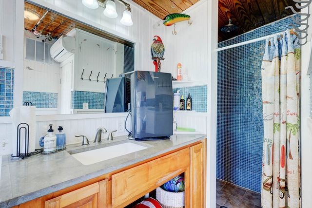 4041 Laguna Shores, Corpus Christi, TX 78418