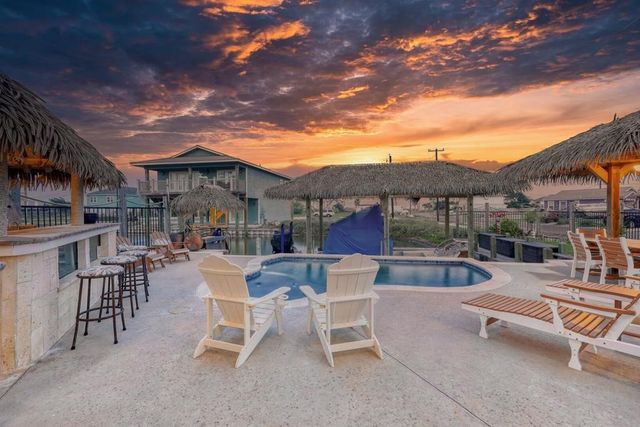 4041 Laguna Shores, Corpus Christi, TX 78418