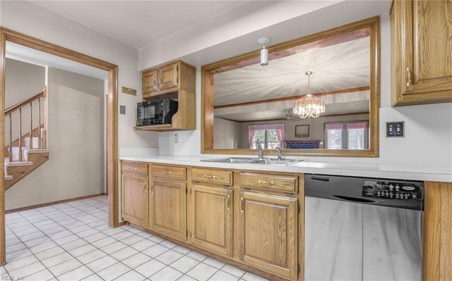 505 Kempsville Greens CT, Virginia Beach, VA 23462