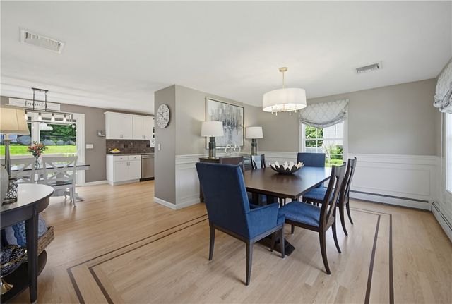 19 Oak Hill Drive, Johnston, RI 02919