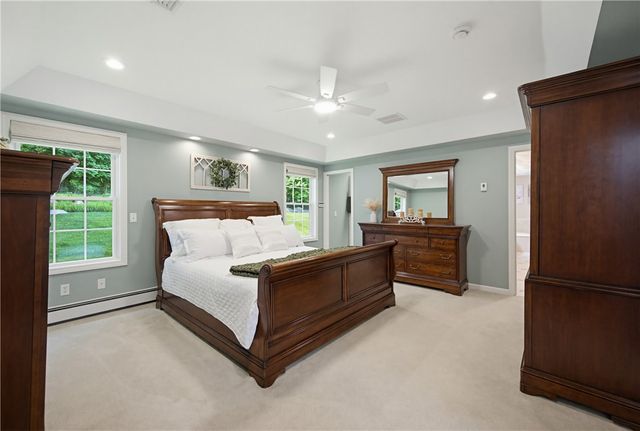 19 Oak Hill Drive, Johnston, RI 02919