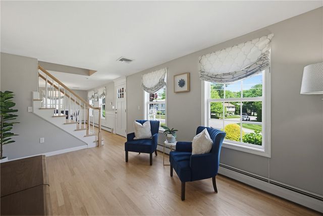 19 Oak Hill Drive, Johnston, RI 02919