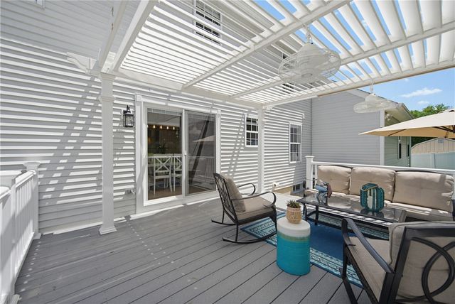 19 Oak Hill Drive, Johnston, RI 02919