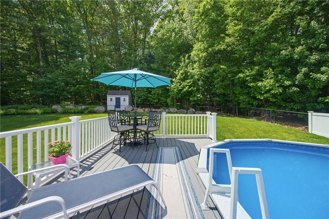19 Oak Hill Drive, Johnston, RI 02919