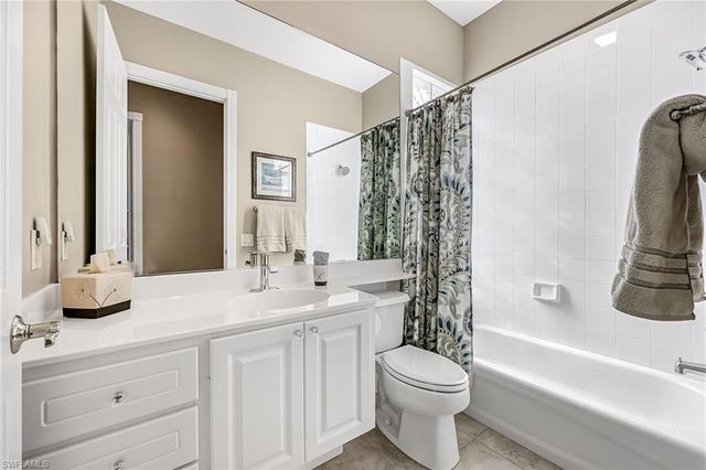 5105 Inagua WAY, Naples, FL 34119