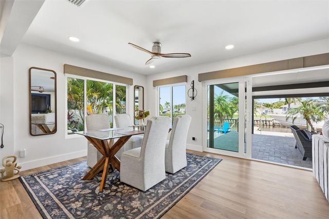 9571 SUN ISLE DRIVE NE, St Petersburg, FL 33702