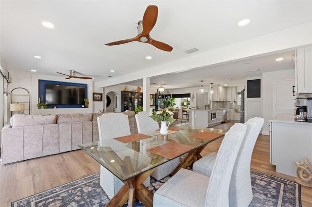 9571 SUN ISLE DRIVE NE, St Petersburg, FL 33702