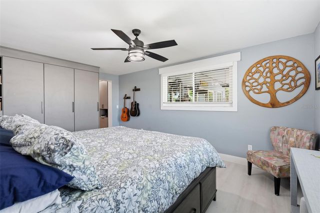 9571 SUN ISLE DRIVE NE, St Petersburg, FL 33702