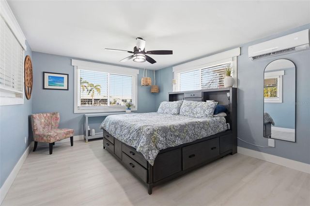 9571 SUN ISLE DRIVE NE, St Petersburg, FL 33702