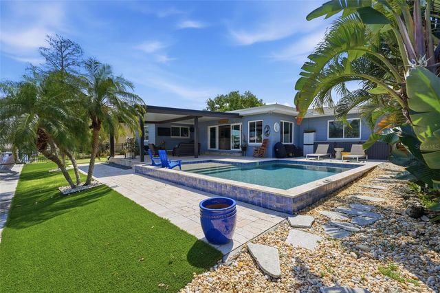 9571 SUN ISLE DRIVE NE, St Petersburg, FL 33702