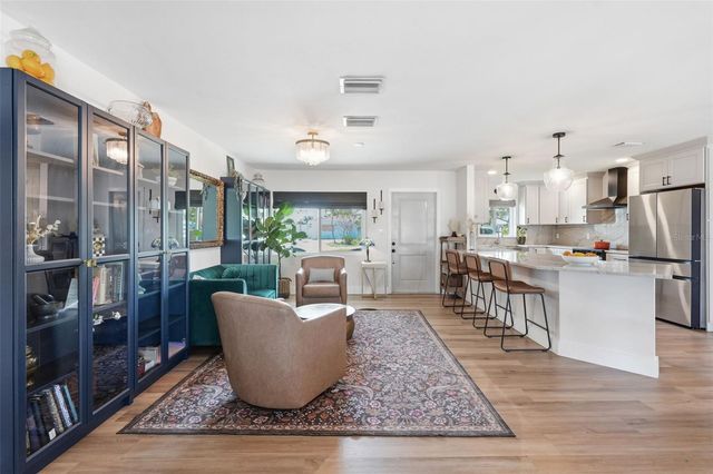 9571 SUN ISLE DRIVE NE, St Petersburg, FL 33702