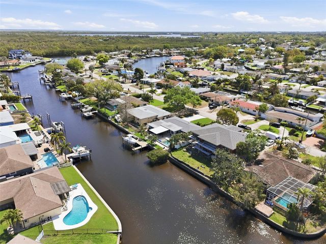 9571 SUN ISLE DRIVE NE, St Petersburg, FL 33702