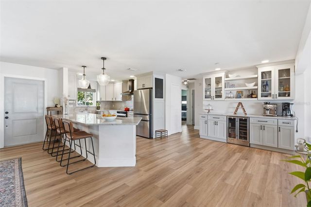 9571 SUN ISLE DRIVE NE, St Petersburg, FL 33702