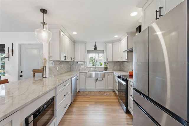 9571 SUN ISLE DRIVE NE, St Petersburg, FL 33702