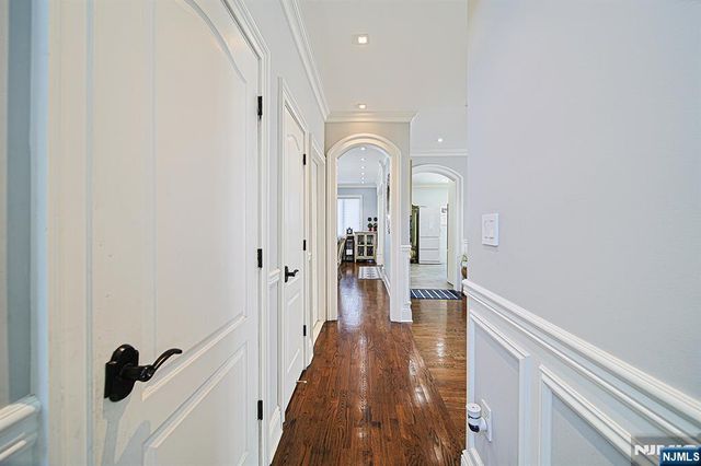897 Virgil Avenue, Ridgefield, NJ 07657