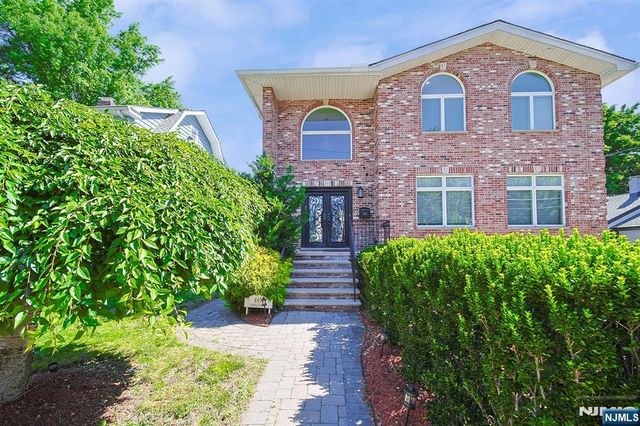 897 Virgil Avenue, Ridgefield, NJ 07657