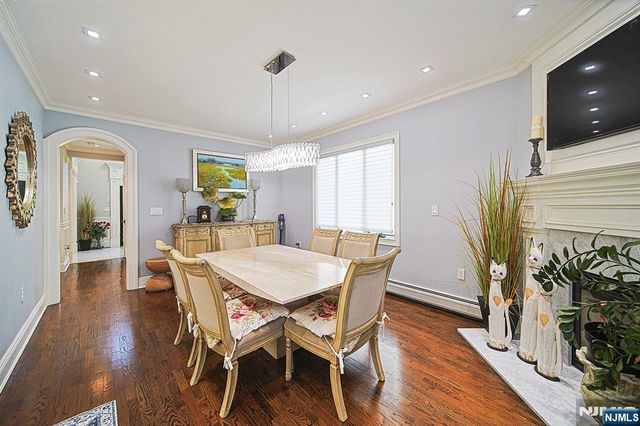 897 Virgil Avenue, Ridgefield, NJ 07657