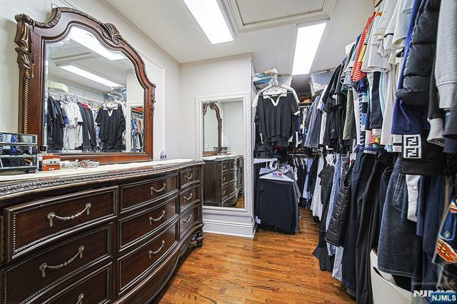 897 Virgil Avenue, Ridgefield, NJ 07657