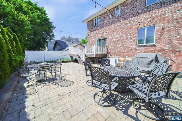 897 Virgil Avenue, Ridgefield, NJ 07657