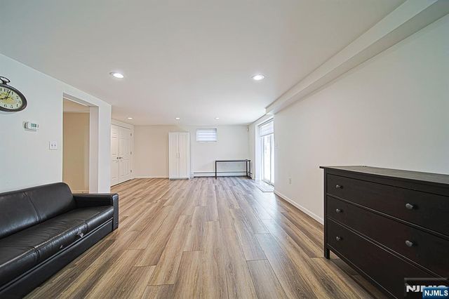 897 Virgil Avenue, Ridgefield, NJ 07657