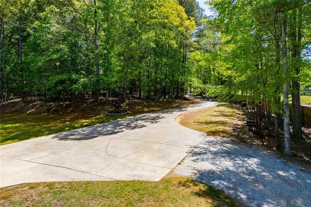 1475-A N Flat Rock Road, Douglasville, GA 30134