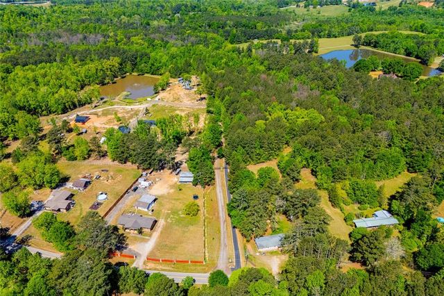 1475-A N Flat Rock Road, Douglasville, GA 30134