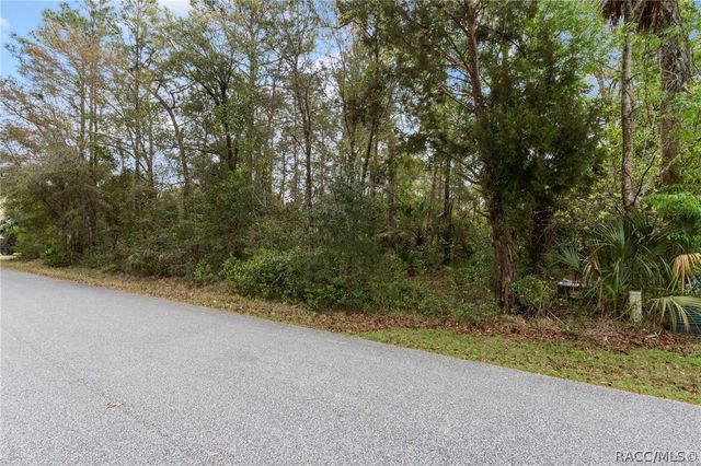 7654 W Sunburst Lane, Homosassa, FL 34448