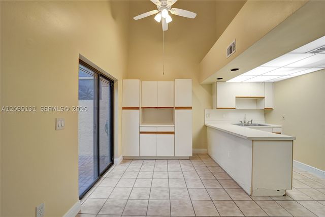 1043 SW 113th Ter, Pembroke Pines, FL 33025