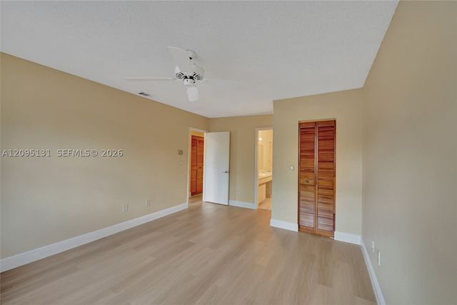 1043 SW 113th Ter, Pembroke Pines, FL 33025