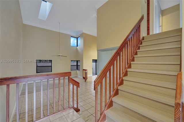 1043 SW 113th Ter, Pembroke Pines, FL 33025