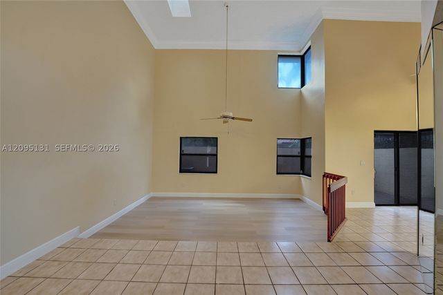 1043 SW 113th Ter, Pembroke Pines, FL 33025