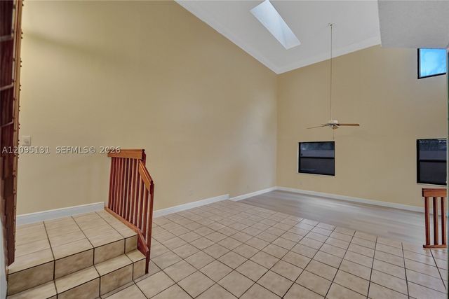 1043 SW 113th Ter, Pembroke Pines, FL 33025