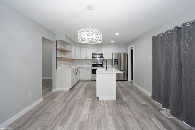 41058 W Rosewood Drive 64, Clinton Township, MI 48038