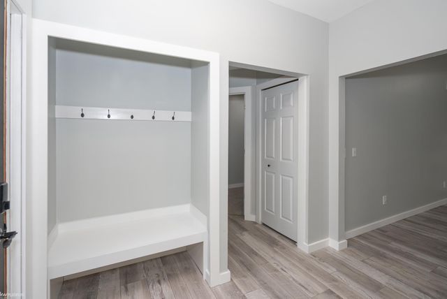 41058 W Rosewood Drive 64, Clinton Township, MI 48038