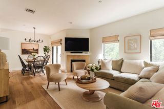 14322 Dickens Street 4, Sherman Oaks, CA 91423