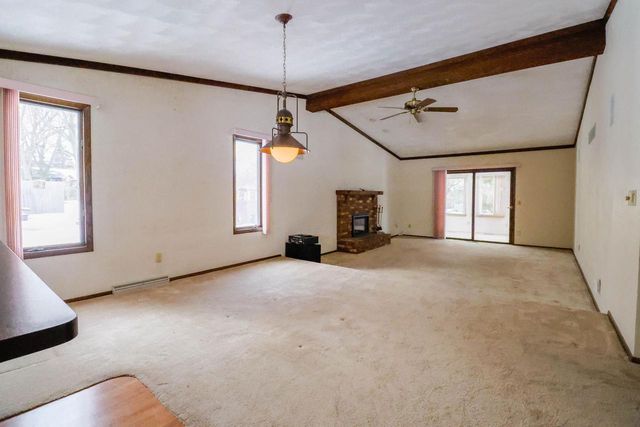 918-920 E Windfield PLACE, Appleton, WI 54911