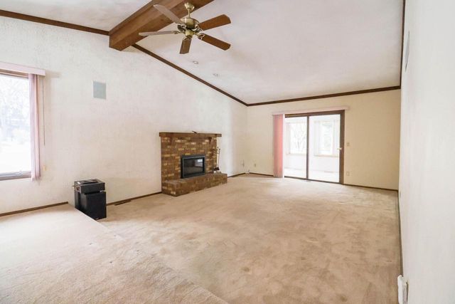 918-920 E Windfield PLACE, Appleton, WI 54911