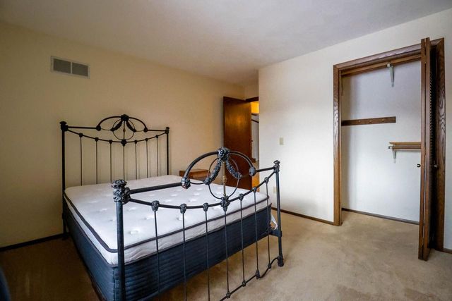 918-920 E Windfield PLACE, Appleton, WI 54911