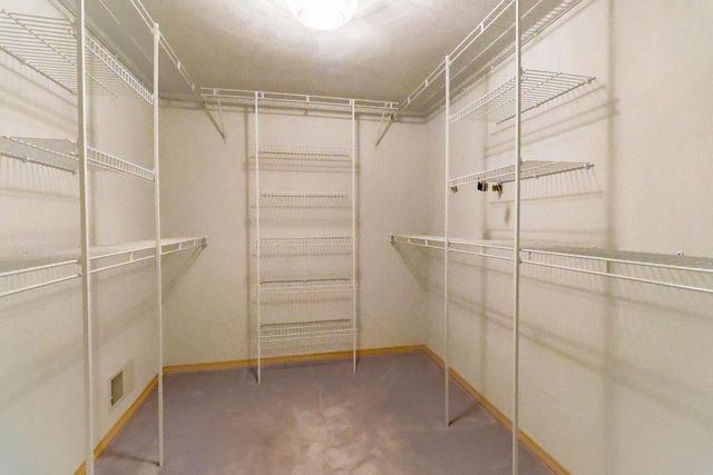 918-920 E Windfield PLACE, Appleton, WI 54911