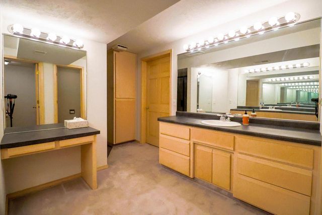 918-920 E Windfield PLACE, Appleton, WI 54911