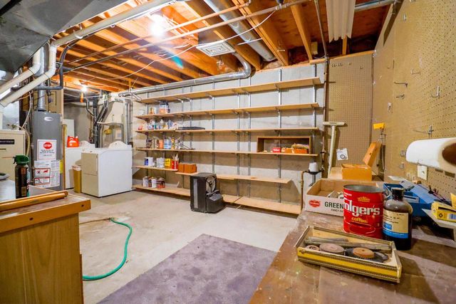 918-920 E Windfield PLACE, Appleton, WI 54911