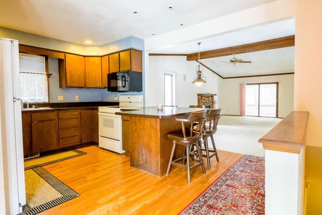 918-920 E Windfield PLACE, Appleton, WI 54911